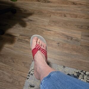 Clarks flip flops